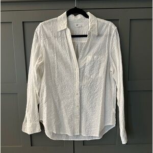 Gap The Perfect Shirt White Eyelet Buttondown size M